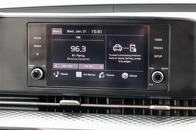 Used 2024 Kia Carnival LX image 15