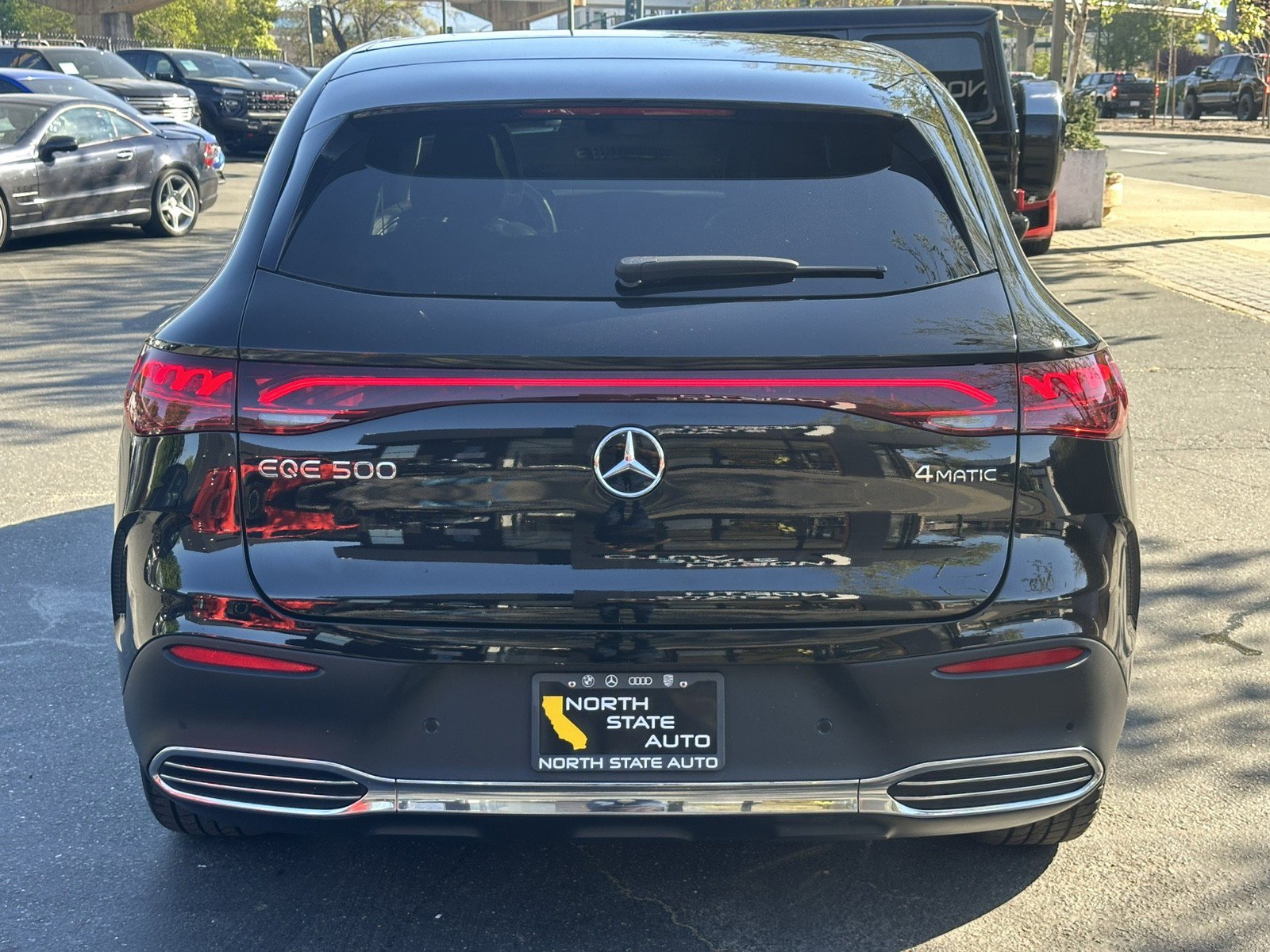 Used 2023 Mercedes-Benz EQE 500 4MATIC SUV image 10