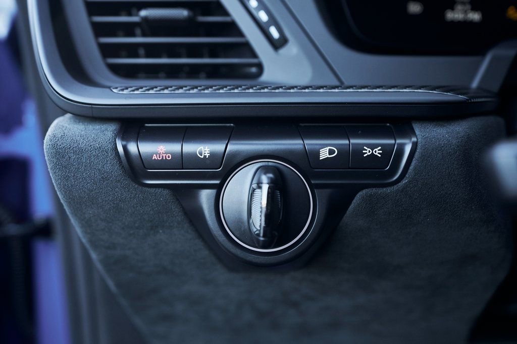 Used 2026 Porsche 911 GT3 w/ Weissach Package RWD image 52