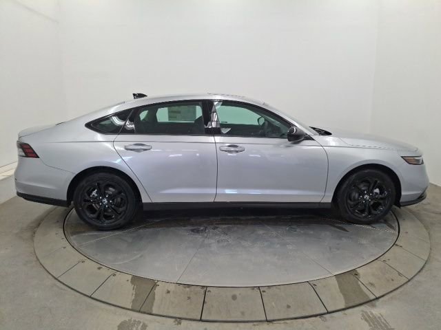 New 2025 Honda Accord SE image 8