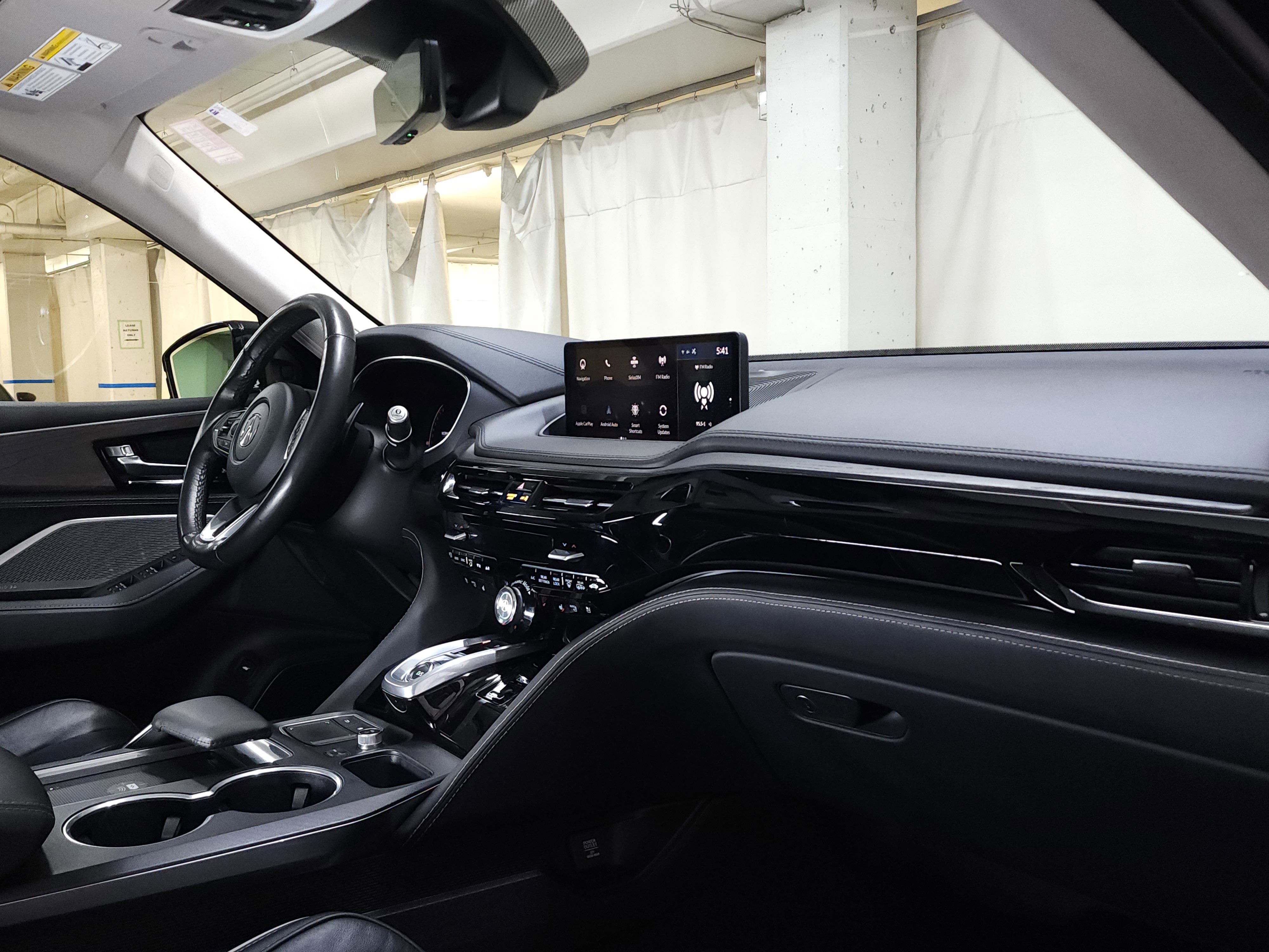 Certified 2023 Acura MDX SH-AWD w/ Advance Package image 24