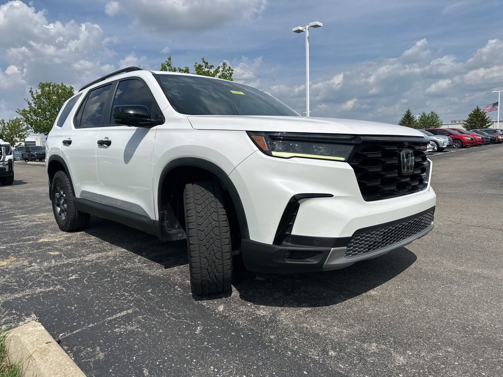 Used 2023 Honda Pilot TrailSport image 15