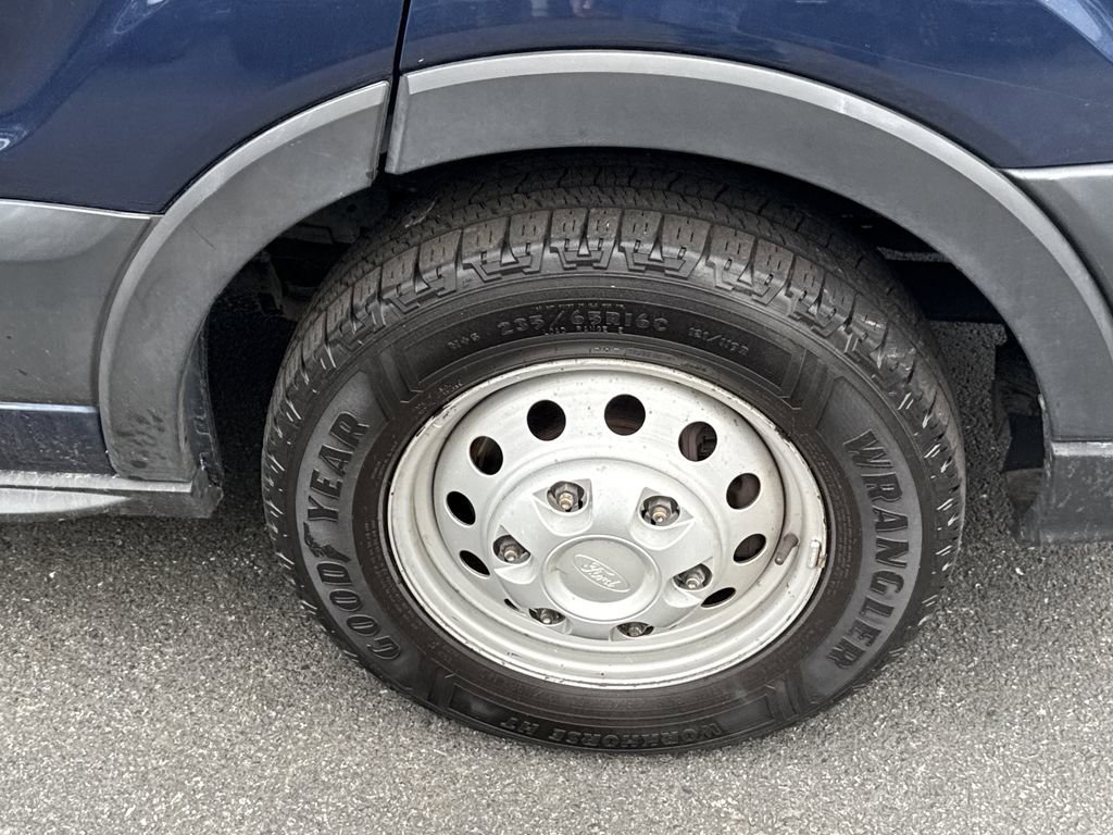 Used 2021 Ford Transit 250 Medium Roof AWD image 10