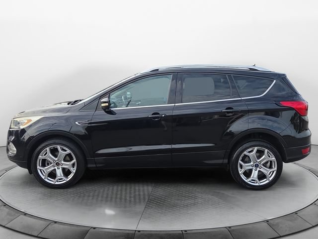 Used 2019 Ford Escape Titanium AWD/4WD image 2