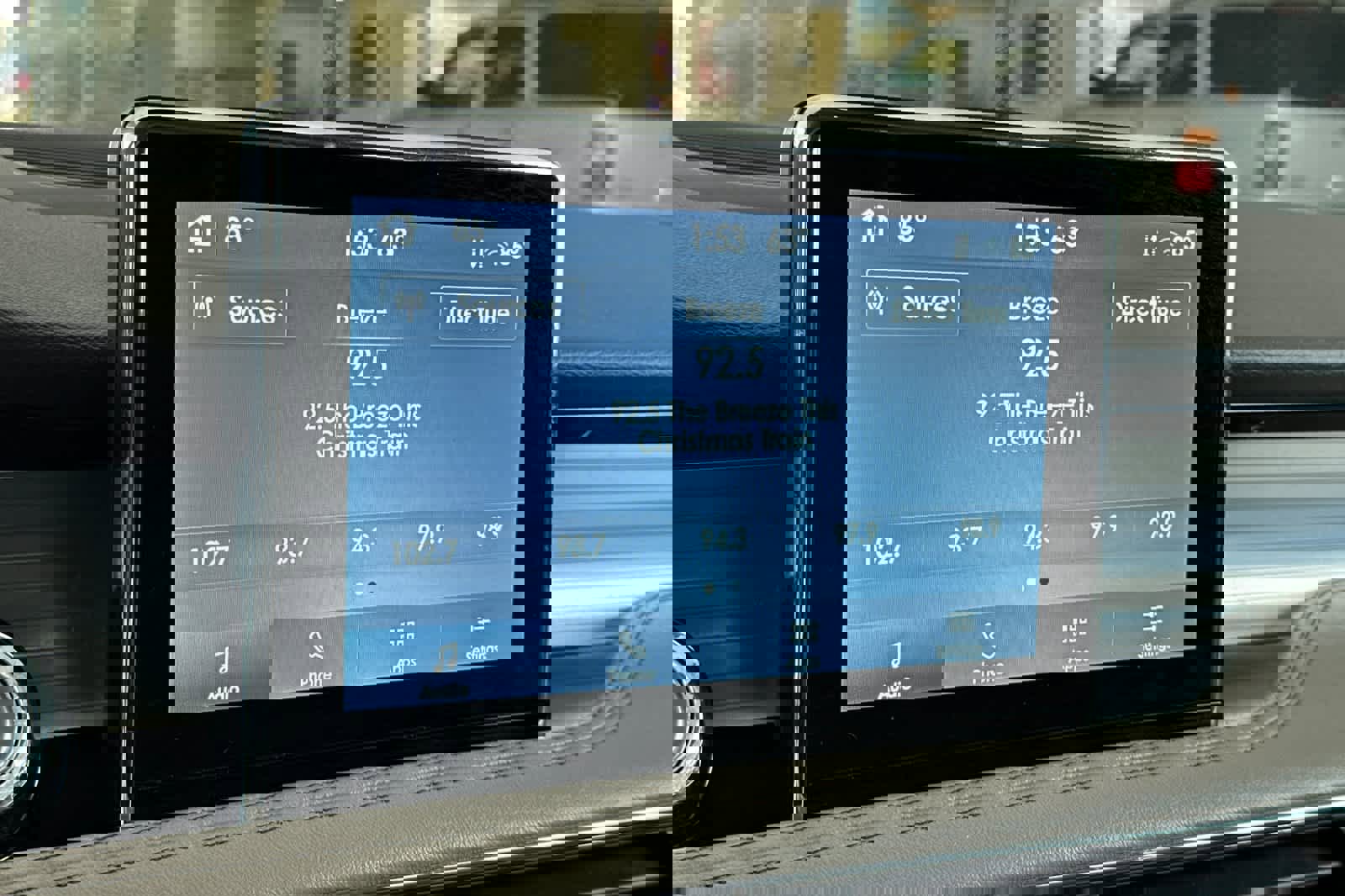 Used 2022 Lincoln Corsair FWD w/ Rear Removable Package Tray image 20