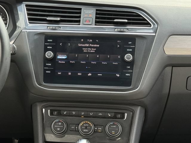 Used 2020 Volkswagen Tiguan SE w/ Panoramic Sunroof Package FWD image 16