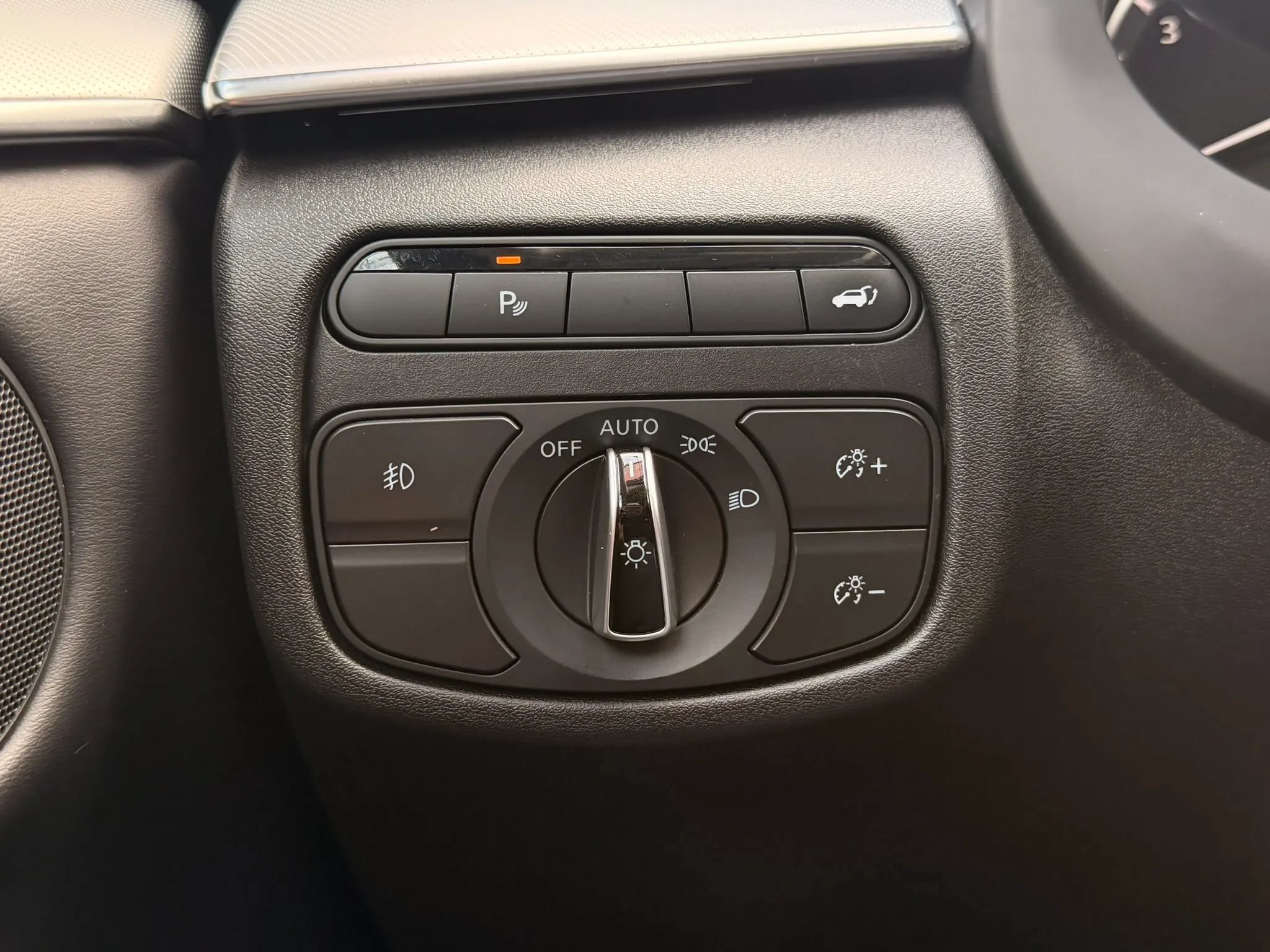Used 2020 INFINITI QX50 Luxe FWD image 19