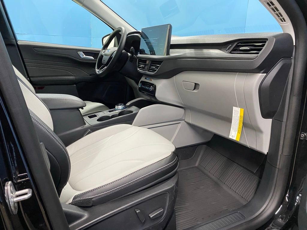 New 2026 Ford Escape Platinum w/ Premium Technology Package image 48