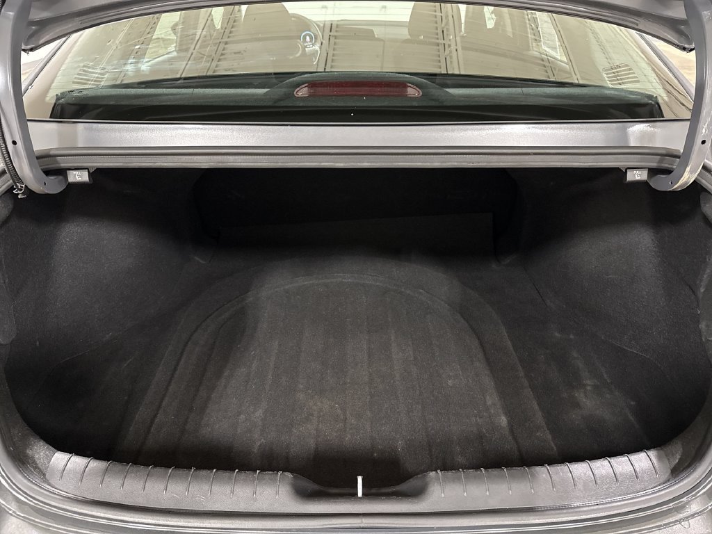 Used 2024 Hyundai Elantra SEL FWD image 24