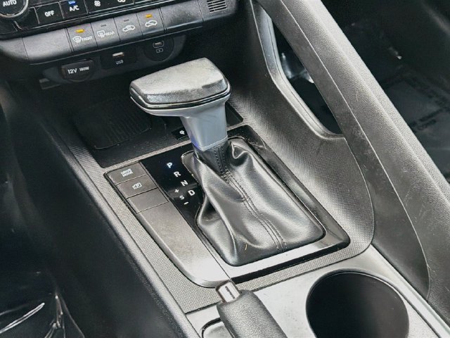 Used 2025 Hyundai Elantra Sport FWD image 17