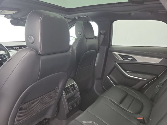 Used 2025 Jaguar F-PACE R-Dynamic S AWD/4WD image 13