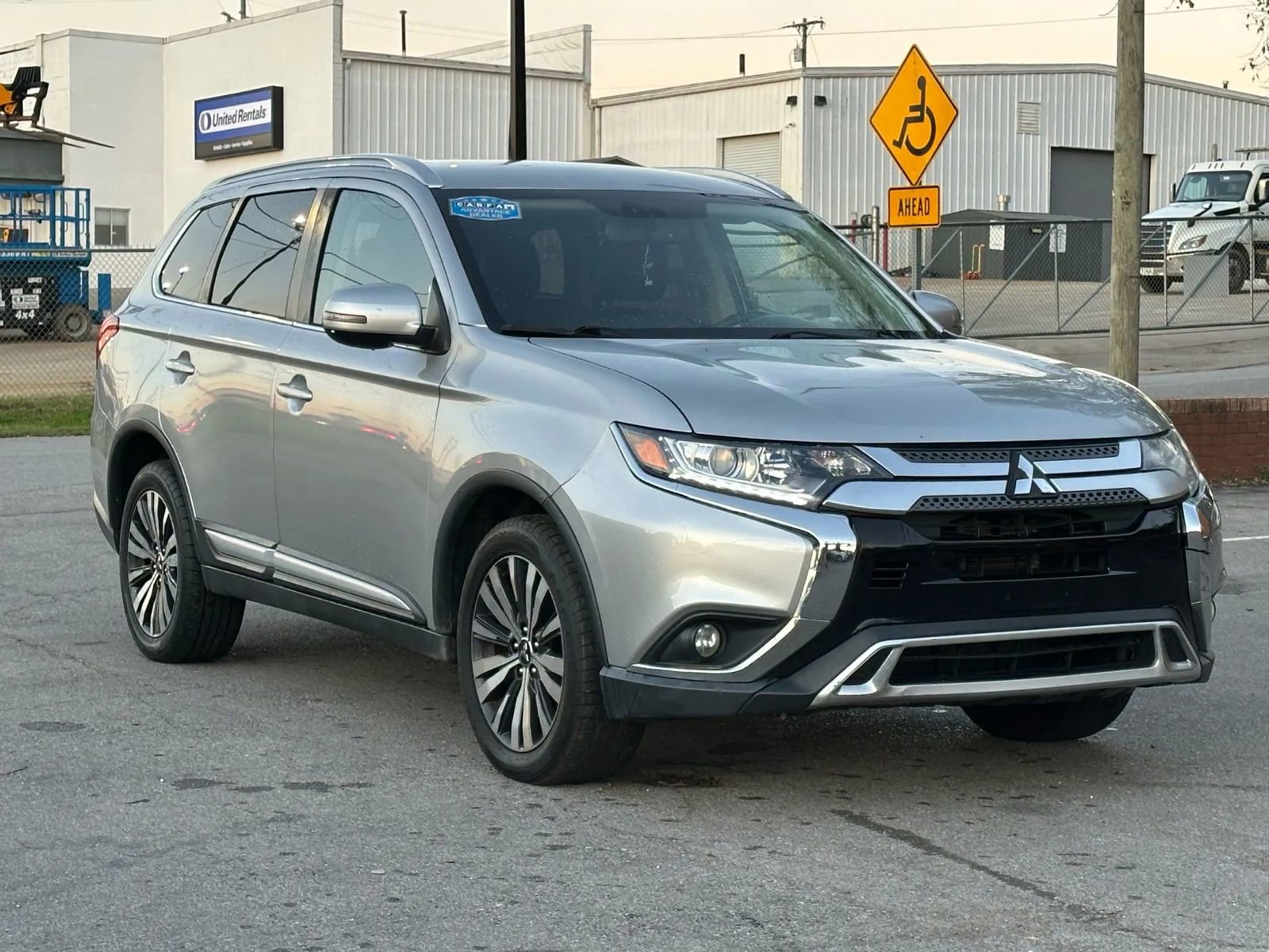 Used 2019 Mitsubishi Outlander SE