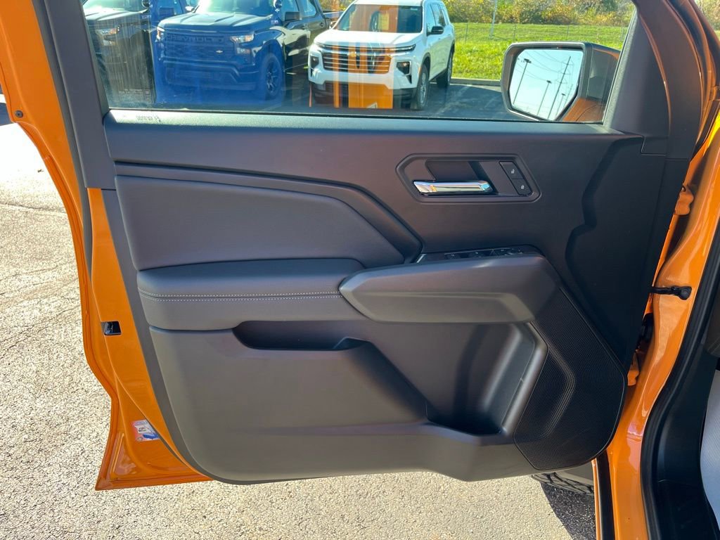 New 2026 Chevrolet Colorado LT image 9