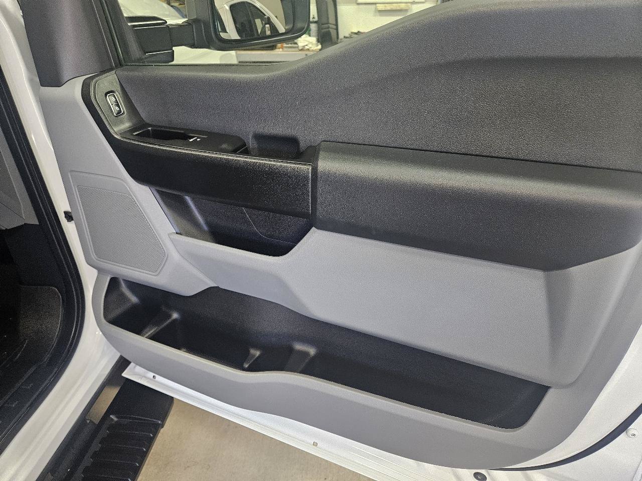 Used 2025 Ford F250 XL w/ FX4 Off-Road Package AWD/4WD image 23