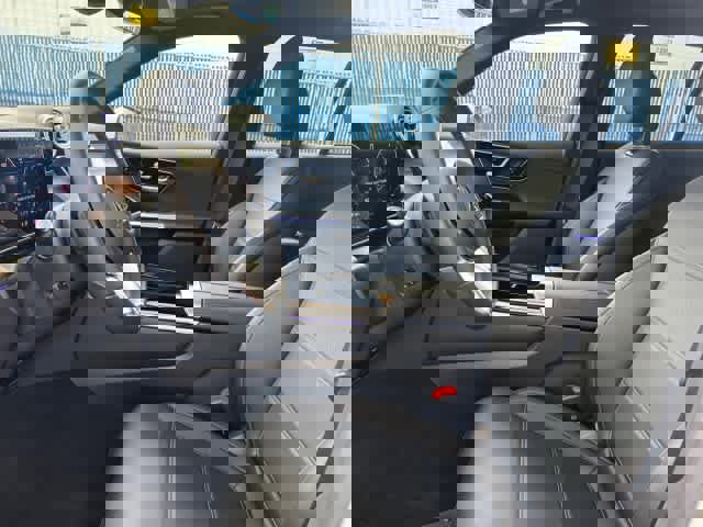 Used 2026 Mercedes-Benz GLC 300 image 20