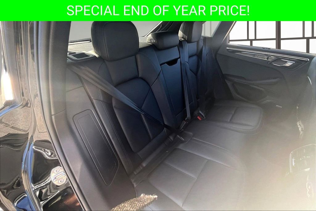 Used 2023 Porsche Macan Turbo image 25