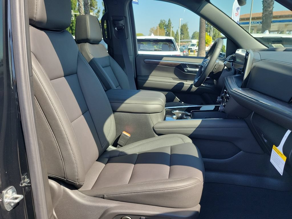 New 2026 Chevrolet Suburban LT w/ Comfort Package RWD image 20