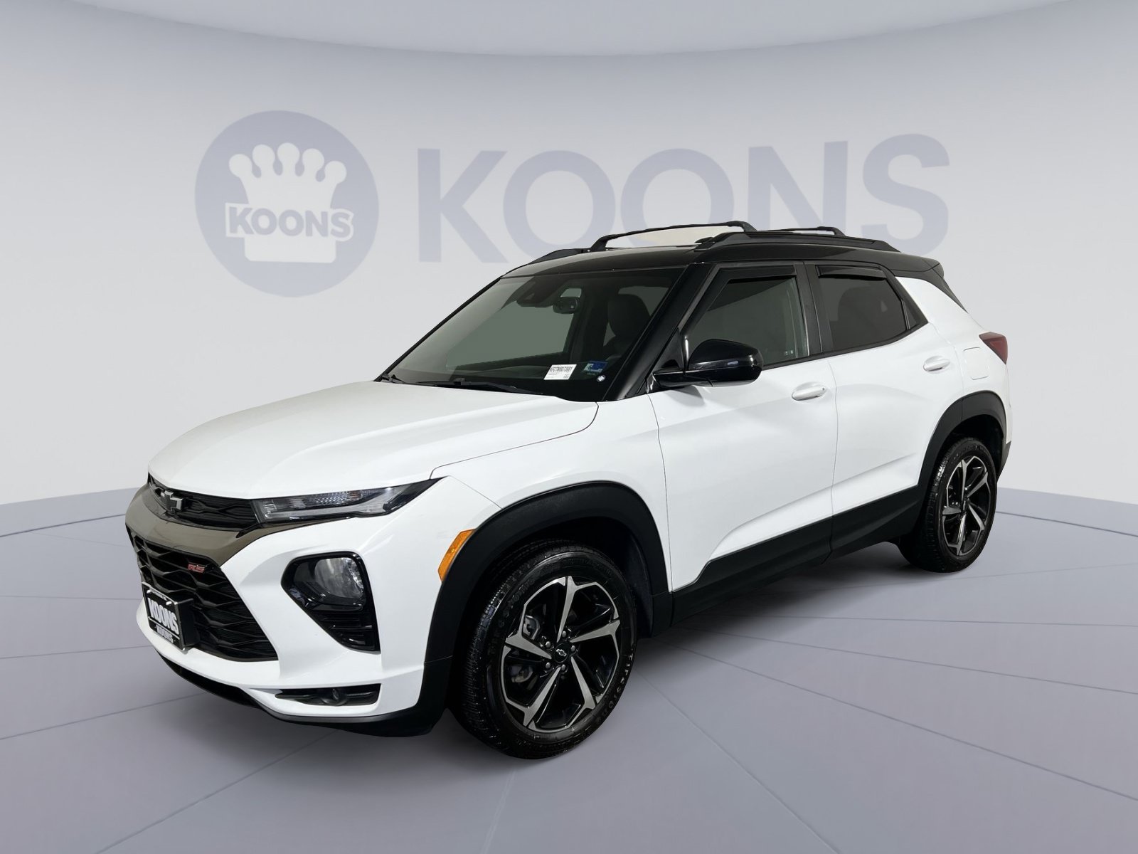 Used 2021 Chevrolet TrailBlazer RS w/ Sun and Liftgate Package AWD/4WD image 1