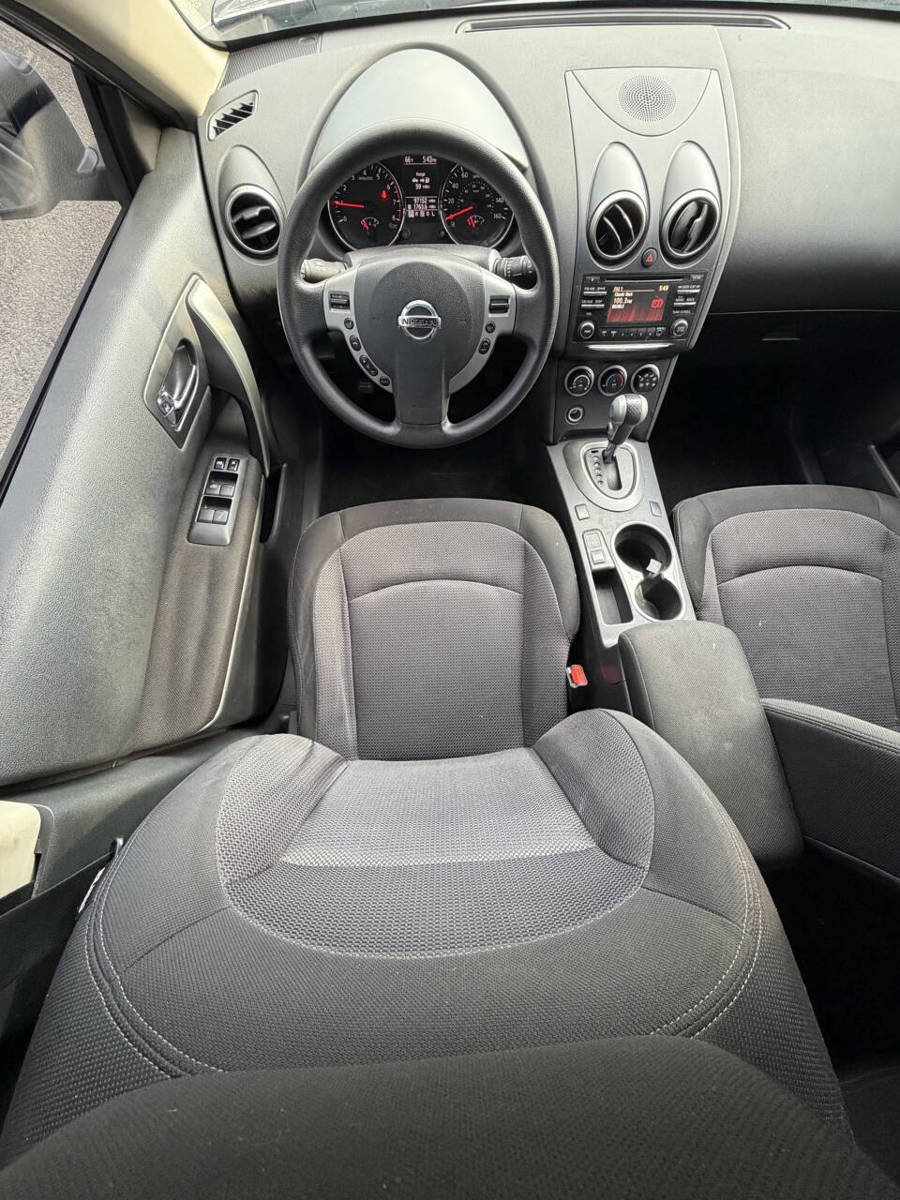 Used 2012 Nissan Rogue SV AWD/4WD image 34