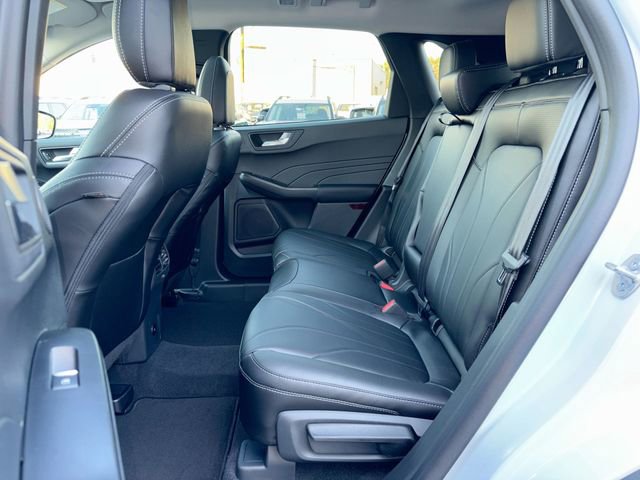 New 2026 Ford Escape SE w/ PHEV Premium Package FWD image 22