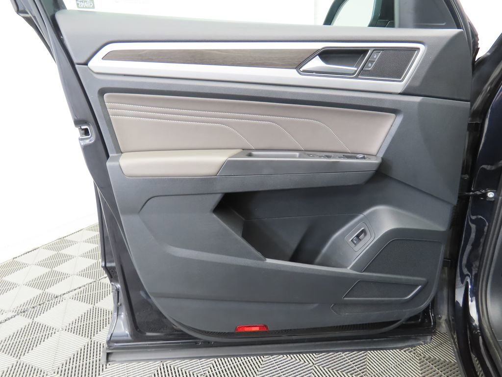 Certified 2023 Volkswagen Atlas SE w/ Panoramic Sunroof Package image 22