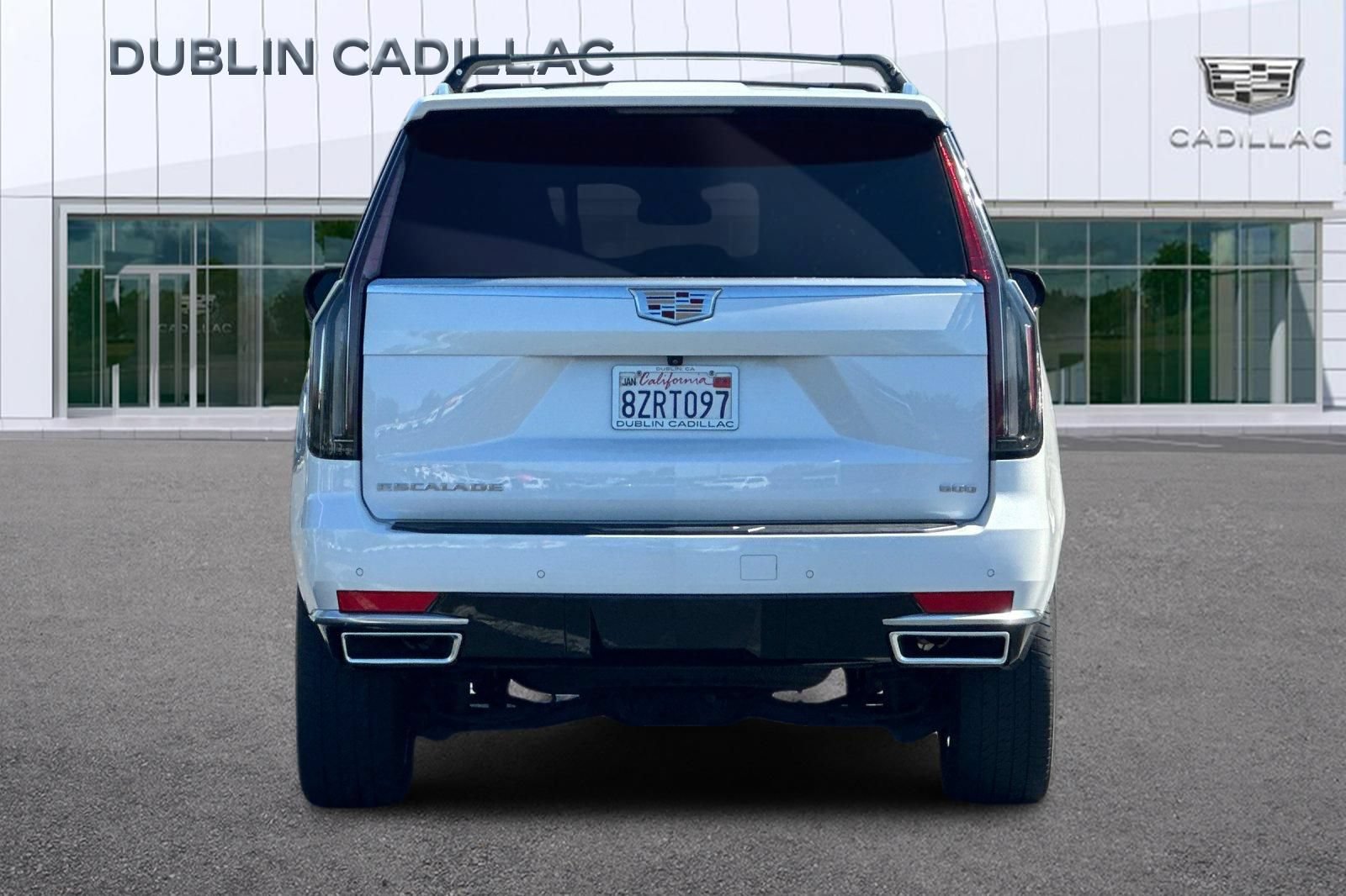 Used 2022 Cadillac Escalade Luxury AWD/4WD image 5