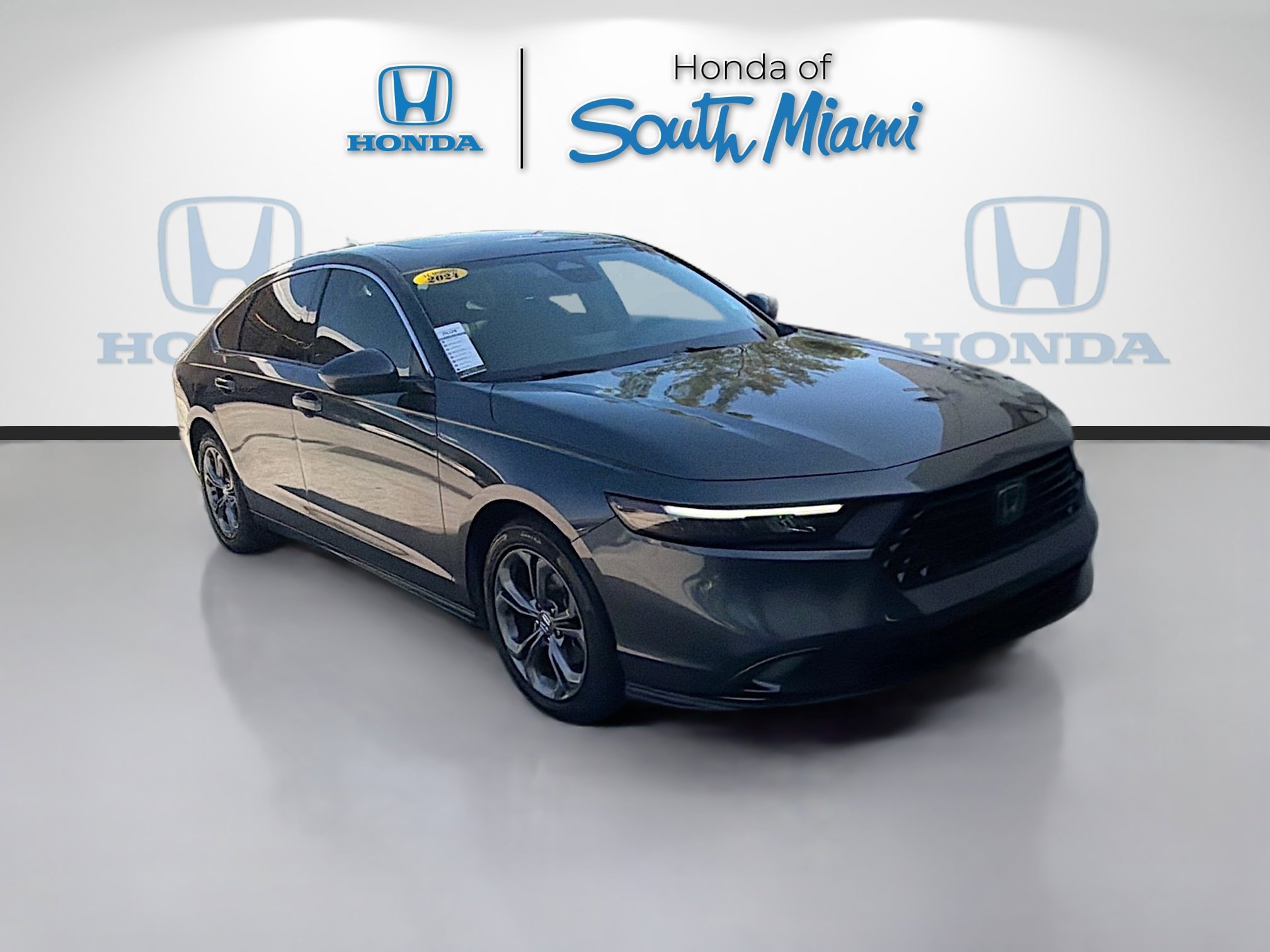 Used 2024 Honda Accord EX image 1