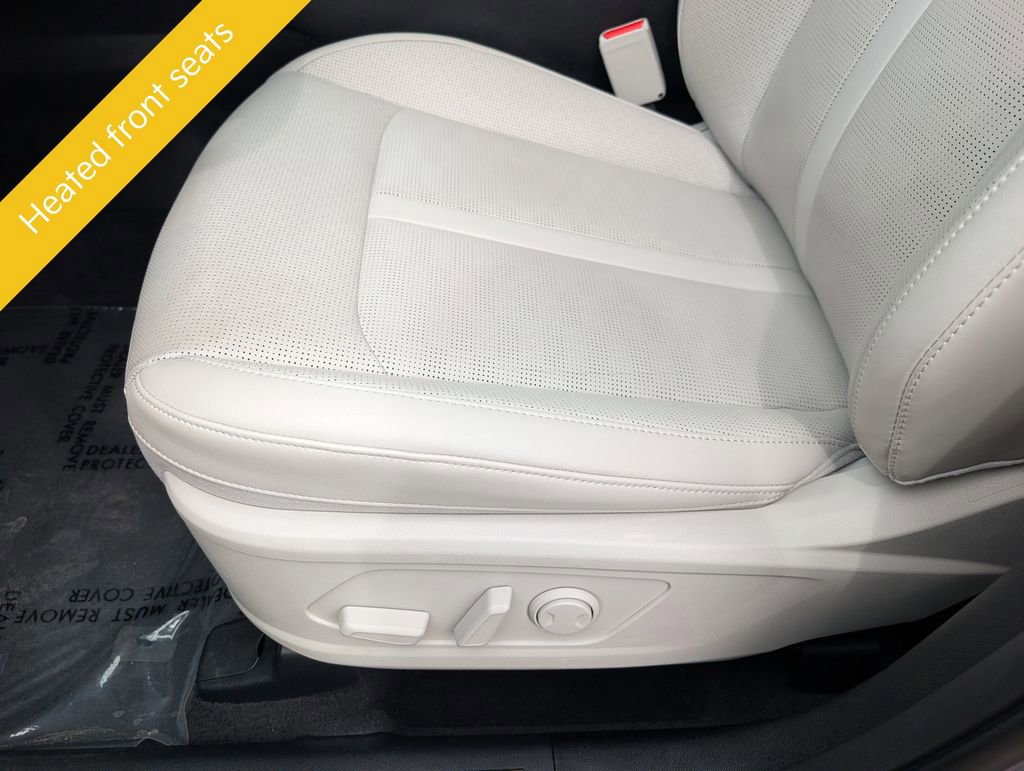 Certified 2025 Kia Sorento S w/ Panoramic Sunroof Package AWD/4WD image 16