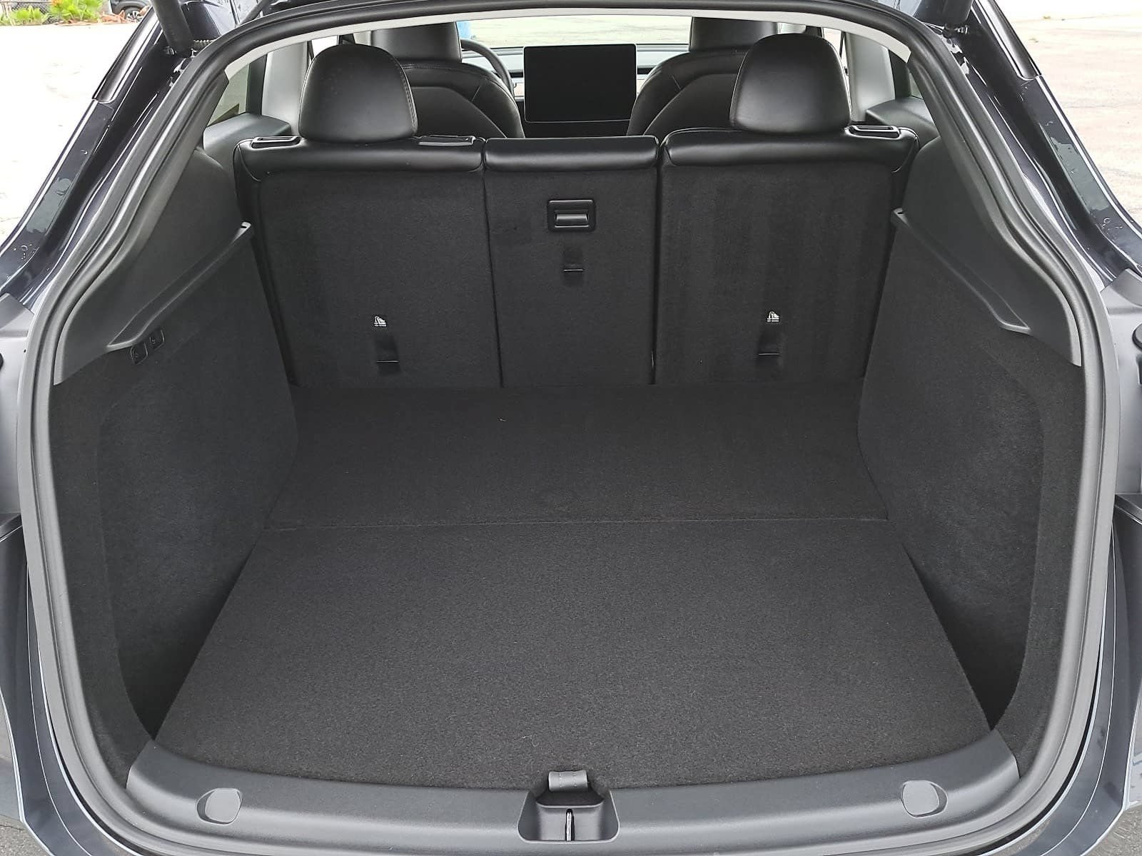 Used 2024 Tesla Model Y 2WD image 13