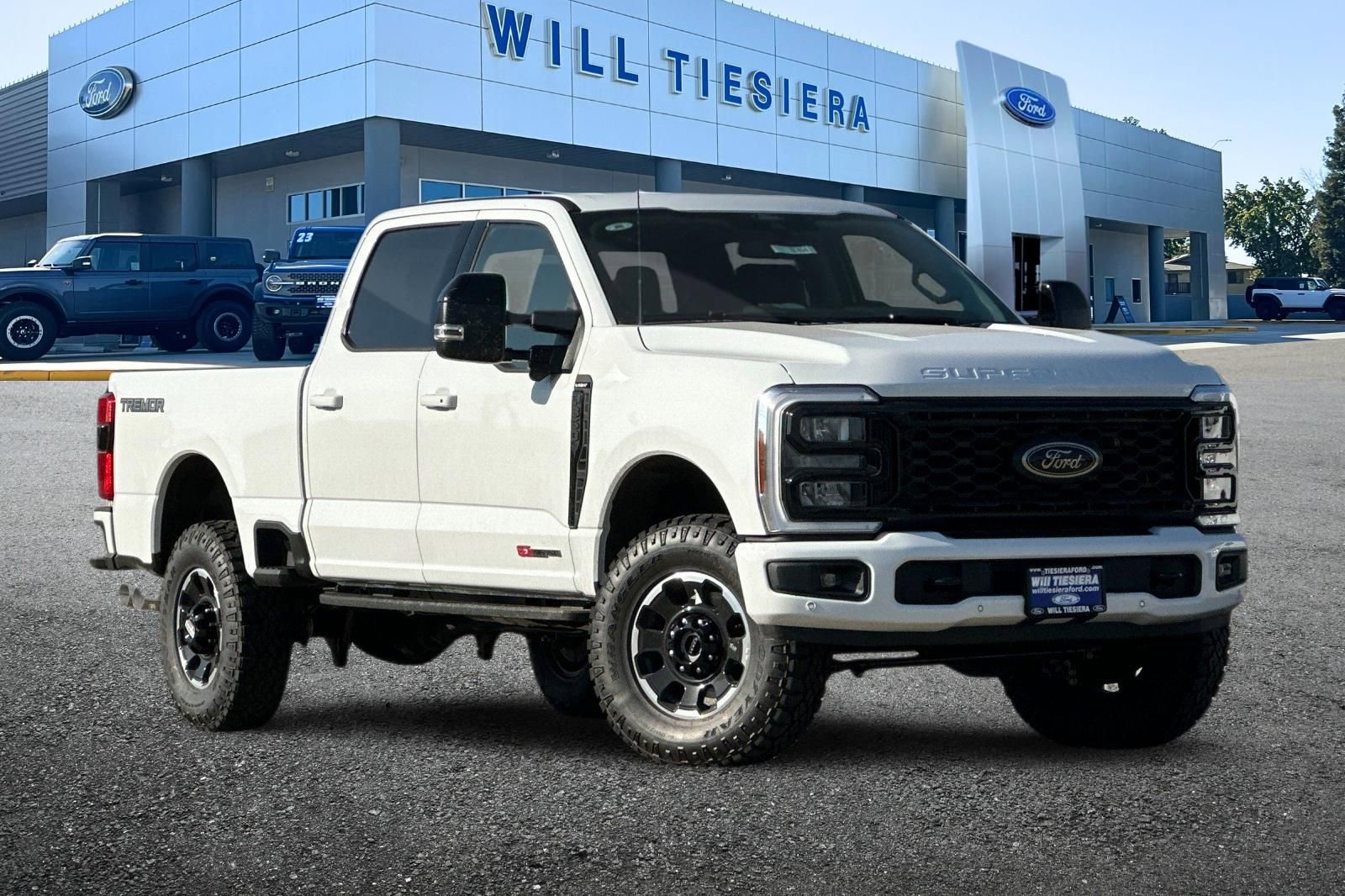 New 2026 Ford F350 Lariat w/ Tremor Off-Road Package image 2