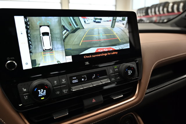 Certified 2026 Toyota Grand Highlander AWD Hybrid image 17