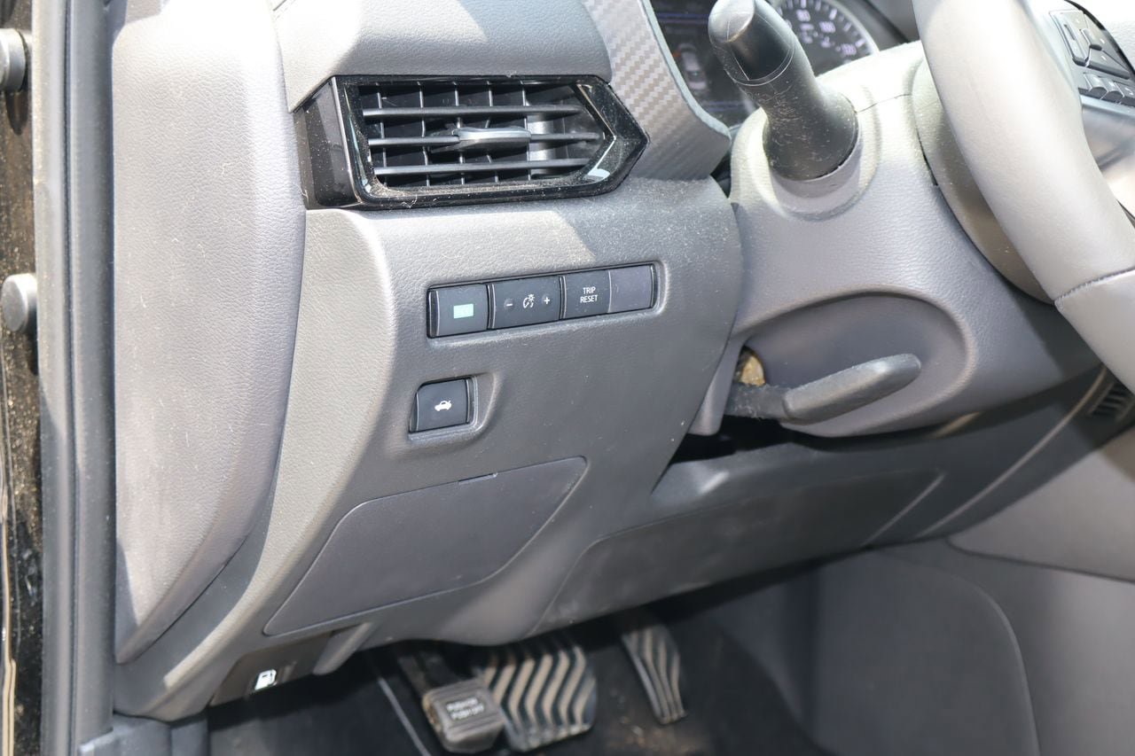 Used 2023 Nissan Sentra SV w/ All-Weather Package FWD image 21
