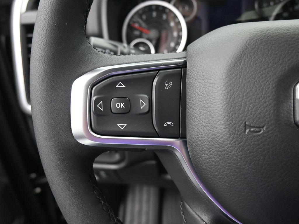 New 2026 RAM 1500 4x4 Crew Cab image 34
