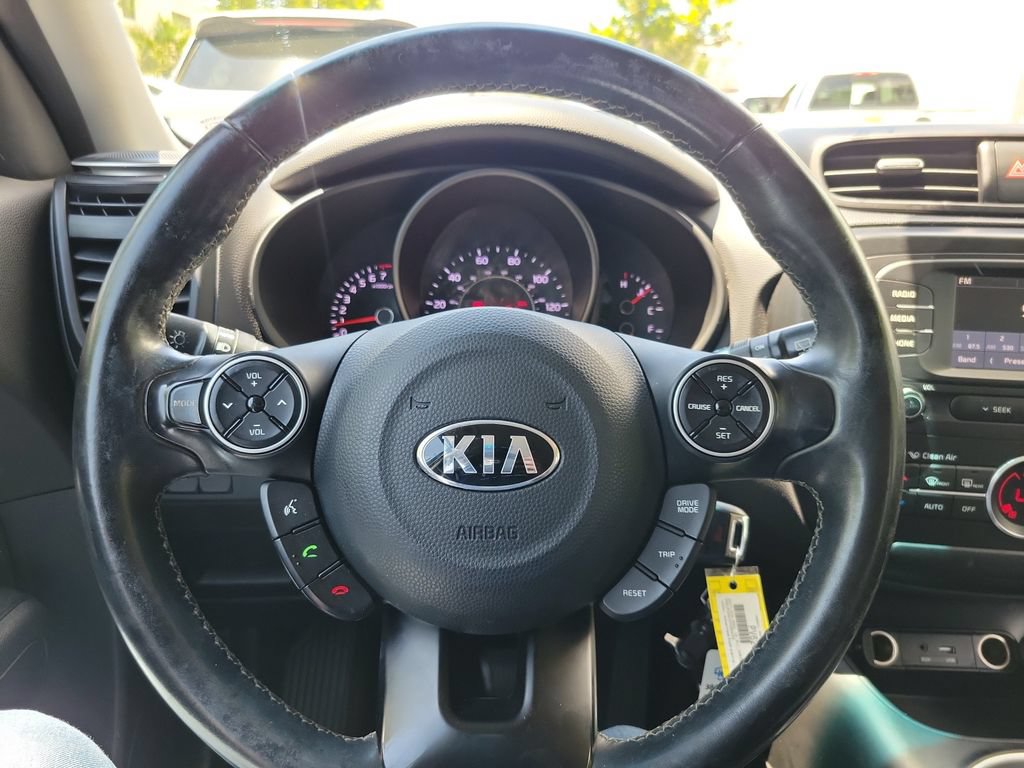 Used 2017 Kia Soul + w/ Designer's Package FWD image 18