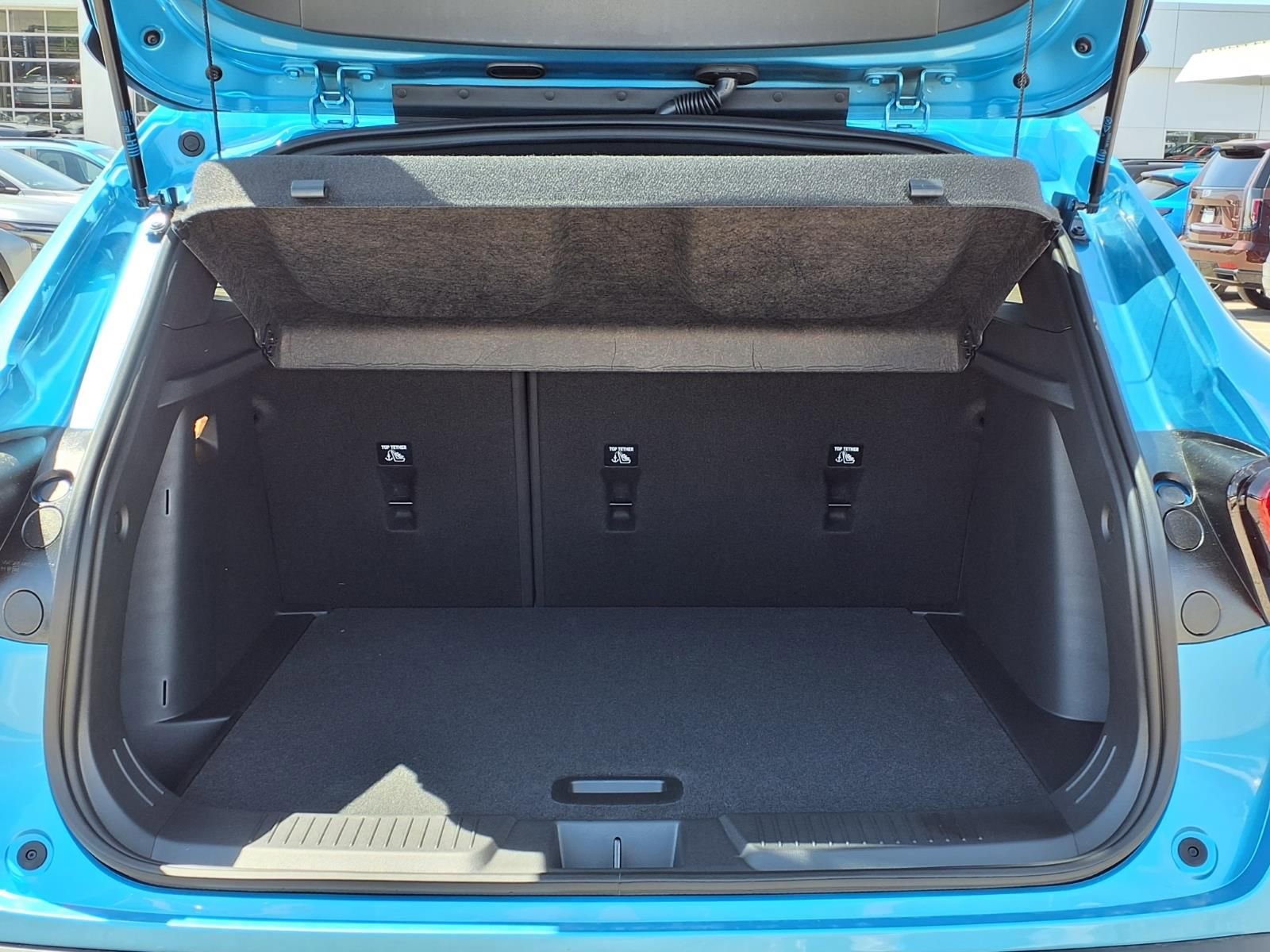 New 2026 Chevrolet Trax RS w/ Sunroof Package FWD image 9