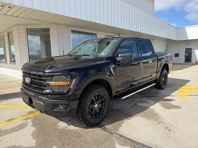 Used 2025 Ford F150 XLT w/ Equipment Group 301A Standard image 3