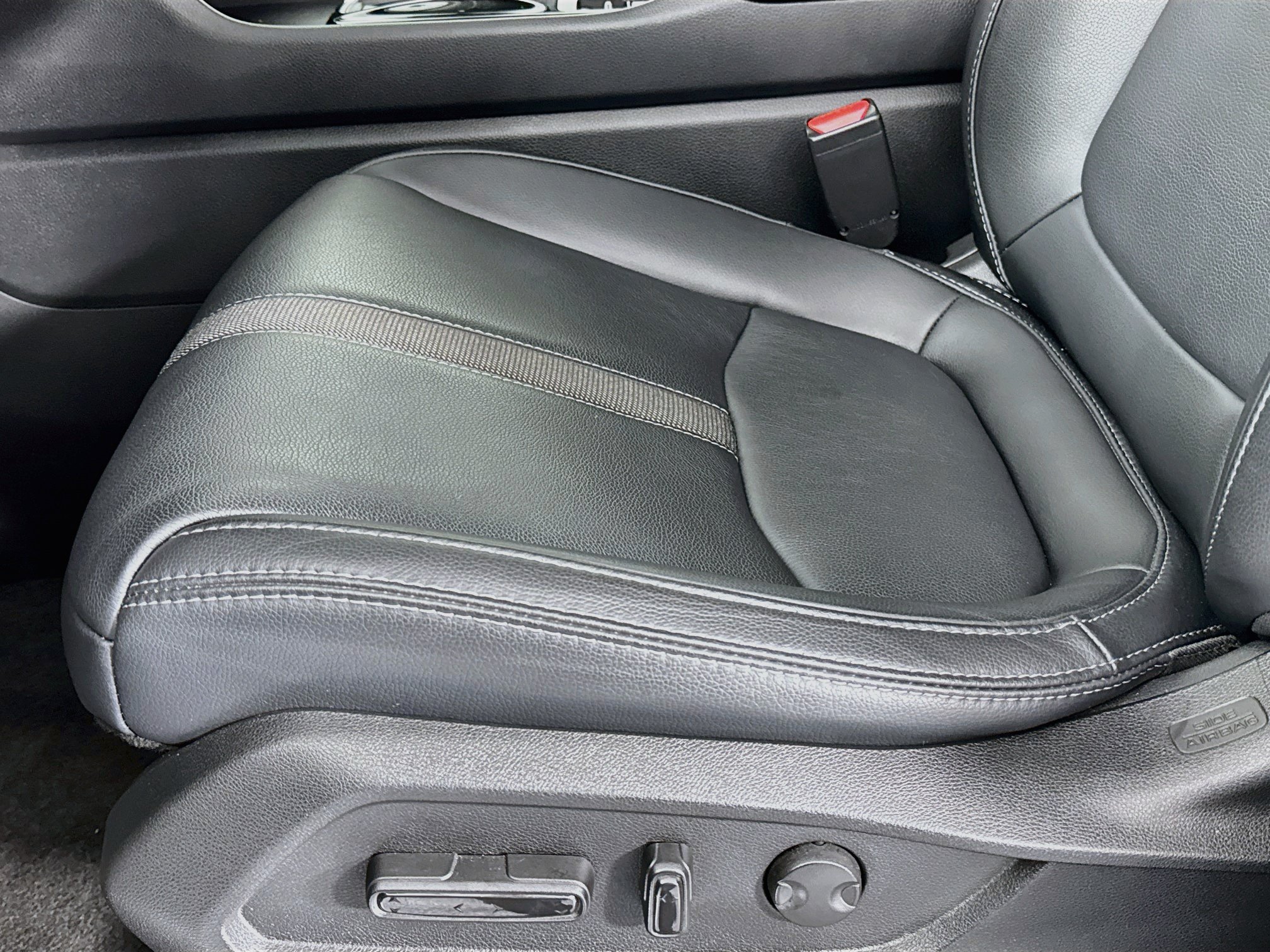 Certified 2025 Honda Pilot Touring image 20