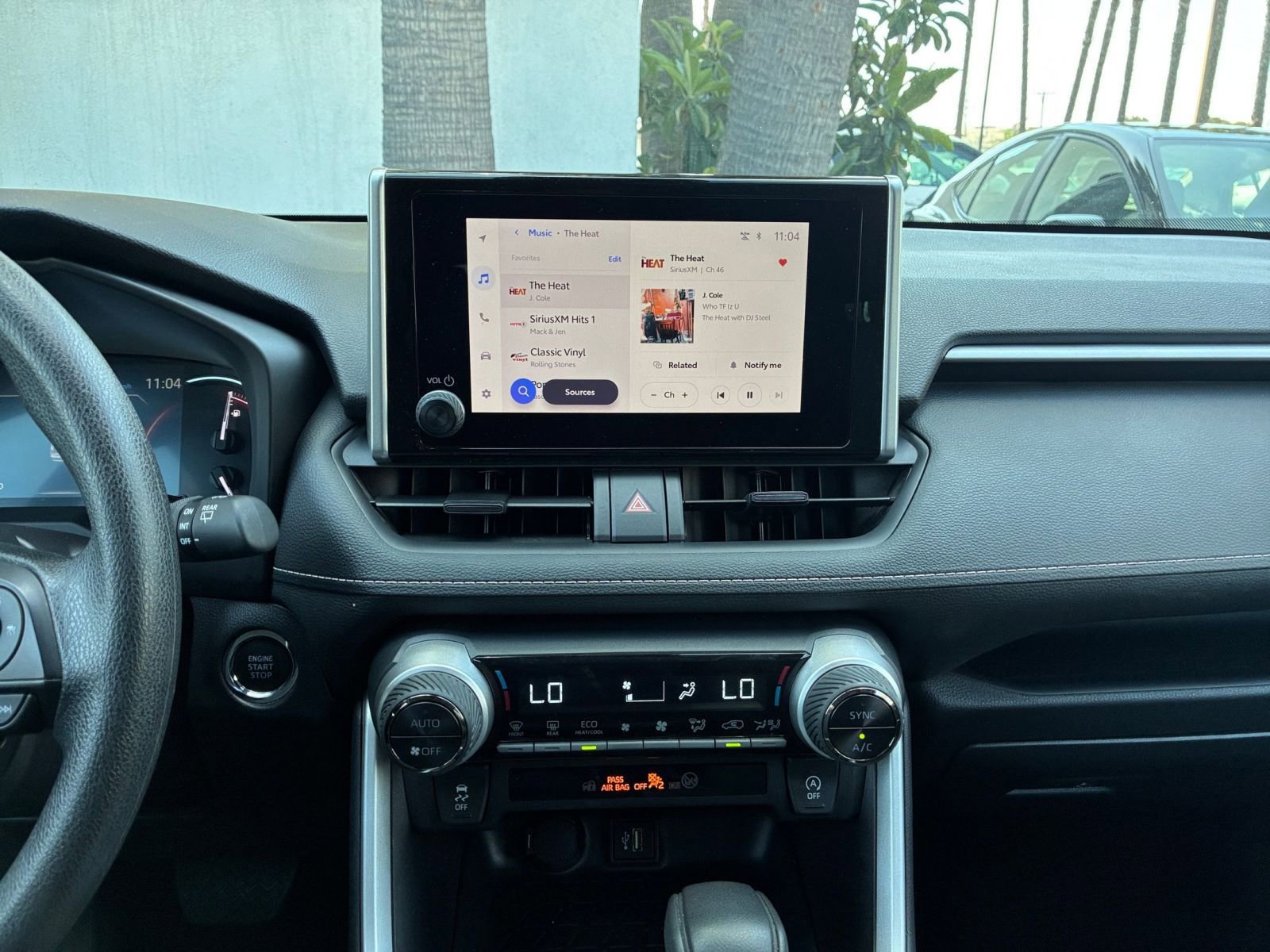 Used 2025 Toyota RAV4 XLE w/ Convenience Package AWD/4WD image 17
