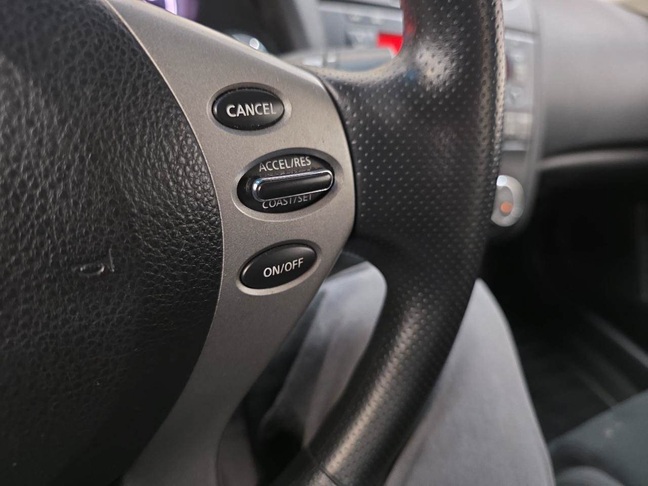 Used 2013 Nissan Altima 2.5 S FWD image 32