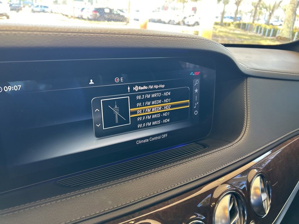 Used 2019 Mercedes-Benz S 560e image 7