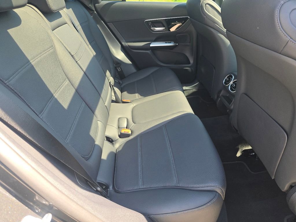 Certified 2026 Mercedes-Benz GLC 300 4MATIC image 21
