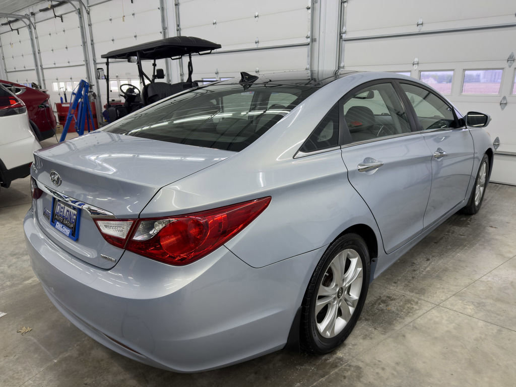Used 2012 Hyundai Sonata Limited FWD image 15