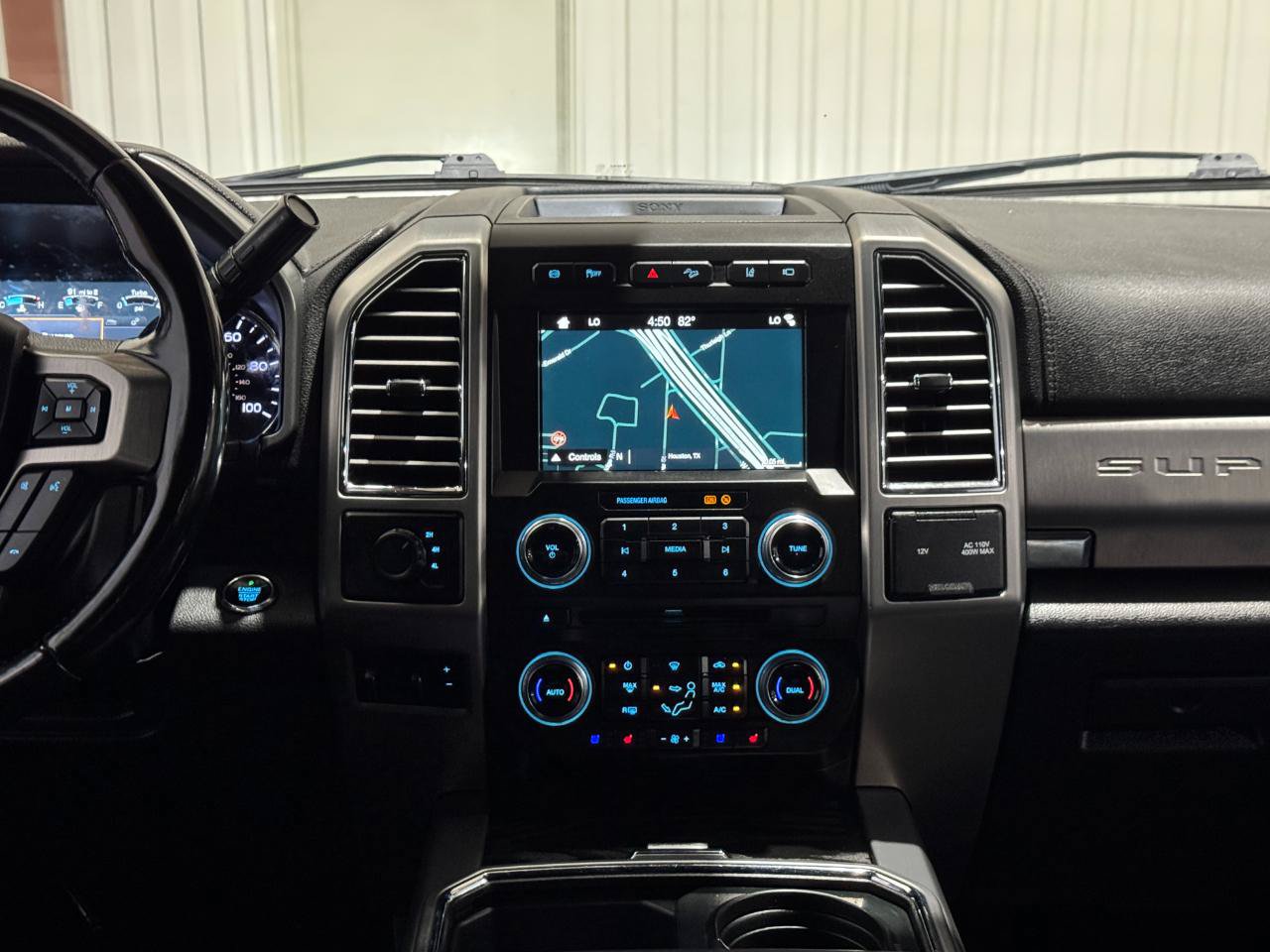 Used 2018 Ford F350 Platinum w/ Platinum Ultimate Package AWD/4WD image 20