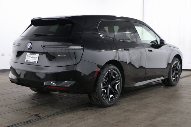 Used 2025 BMW iX xDrive50 image 4