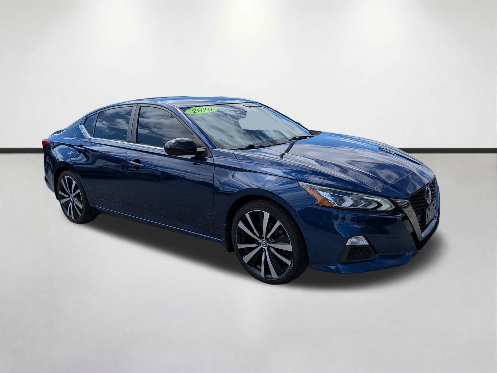 Used 2020 Nissan Altima 2.5 SR FWD image 2