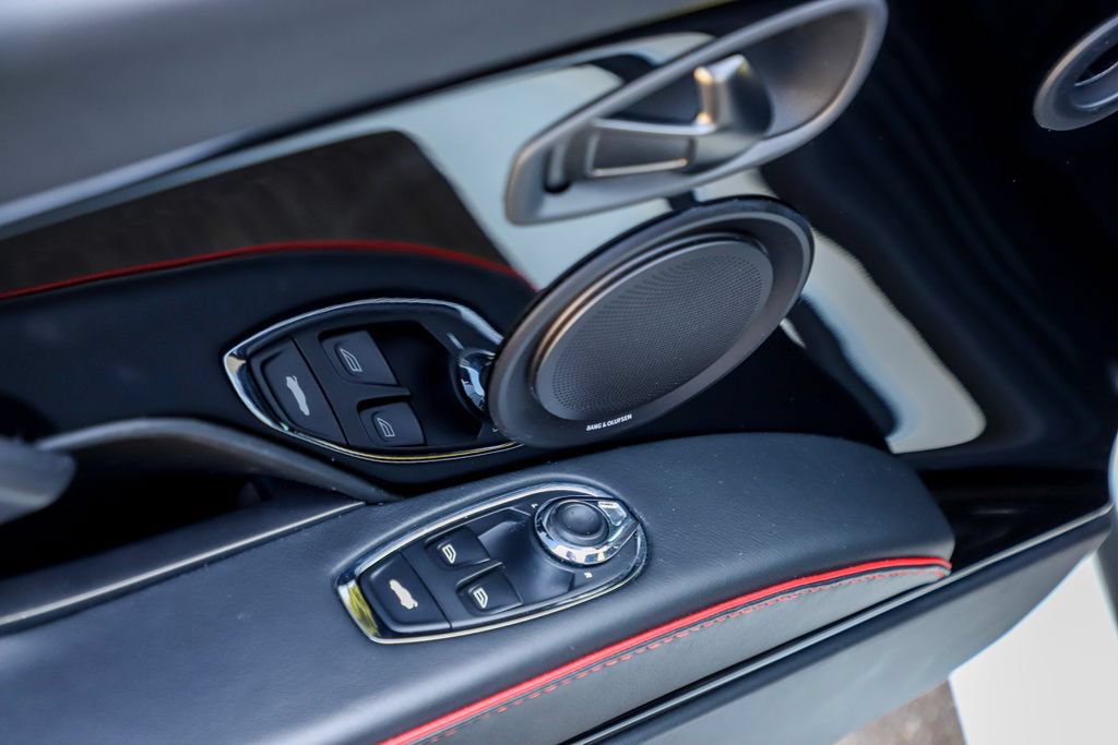 Used 2019 Aston Martin DBS Superleggera RWD image 63