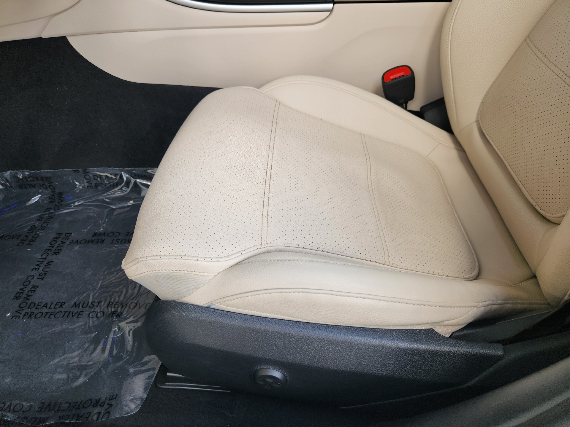 Used 2023 Mercedes-Benz C 300 Sedan image 25