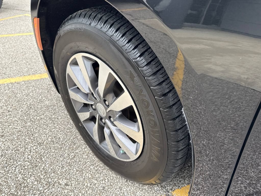 Used 2020 Chrysler Pacifica Touring-L Plus FWD image 56