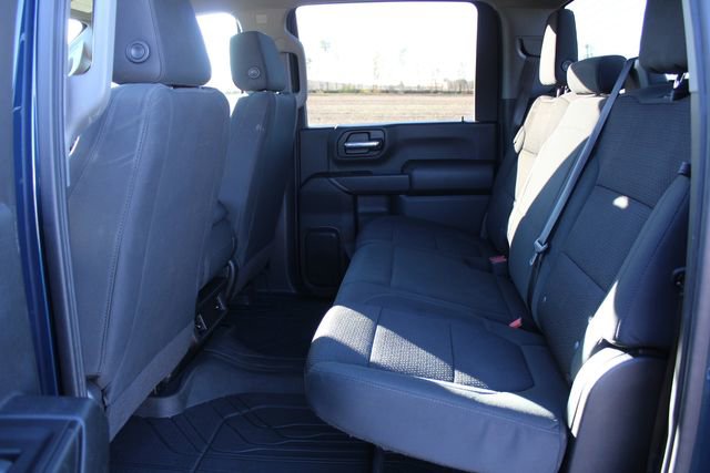 Used 2020 Chevrolet Silverado 2500 Custom w/ Custom Value Package image 17