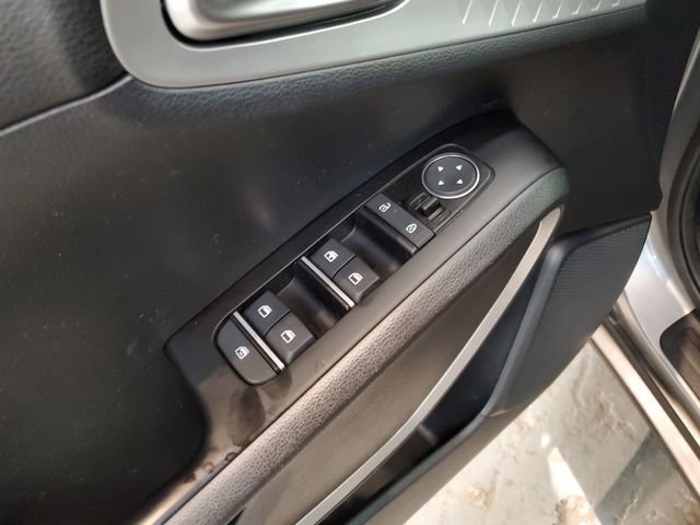 Used 2022 Kia Soul LX image 12